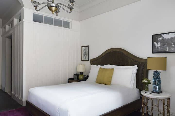 Room 16 of 86